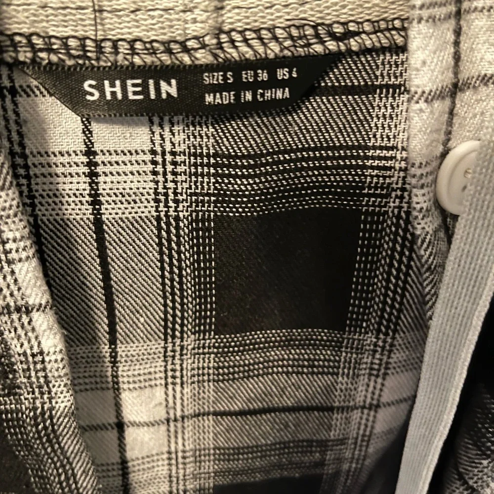 button up flannel - Picture 2 of 3